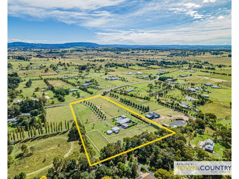 26 Macleay Way, Armidale NSW 2350