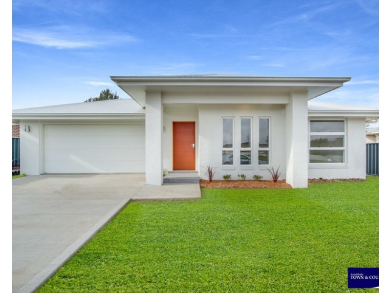 16 Albion Close, Armidale NSW 2350