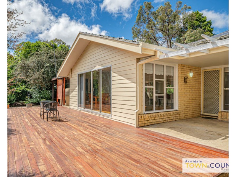 113 – 115 Rockvale Road, Armidale NSW 2350