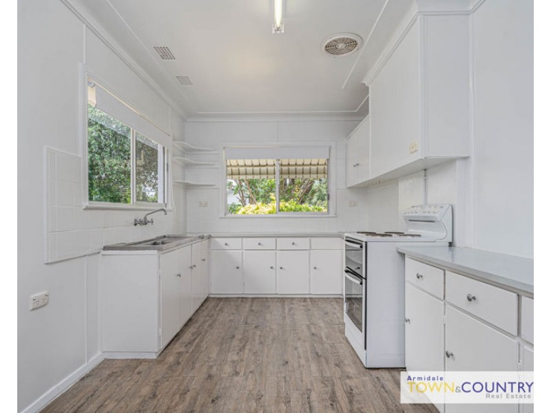 111 Niagara Street, Armidale NSW 2350
