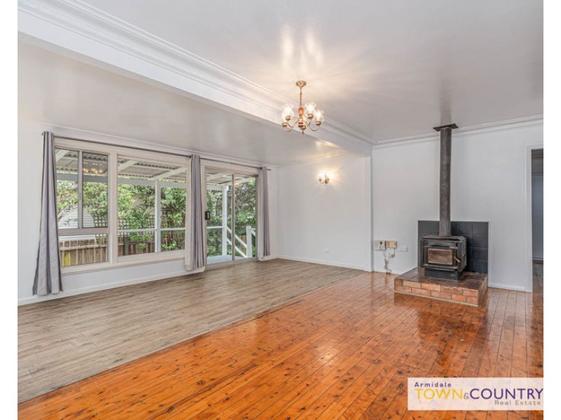 111 Niagara Street, Armidale NSW 2350
