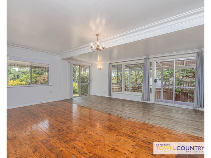 111 Niagara Street, Armidale NSW 2350