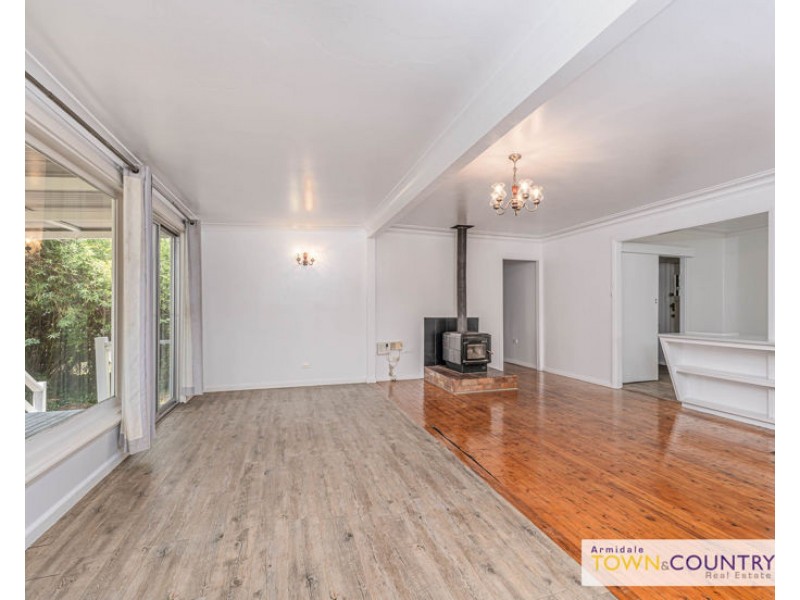 111 Niagara Street, Armidale NSW 2350