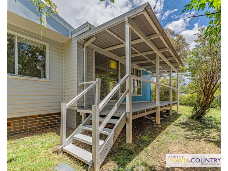 111 Niagara Street, Armidale NSW 2350