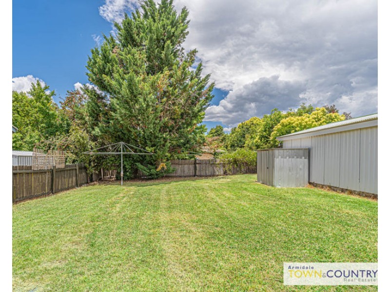 111 Niagara Street, Armidale NSW 2350