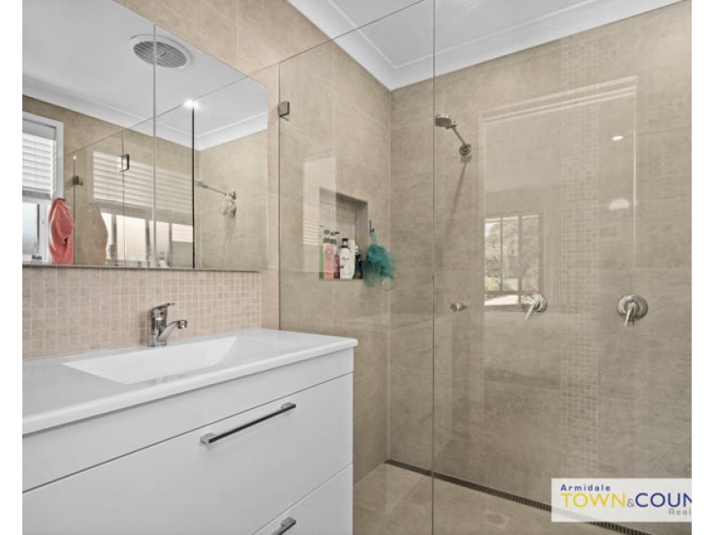 3 Robina Crescent, Armidale NSW 2350