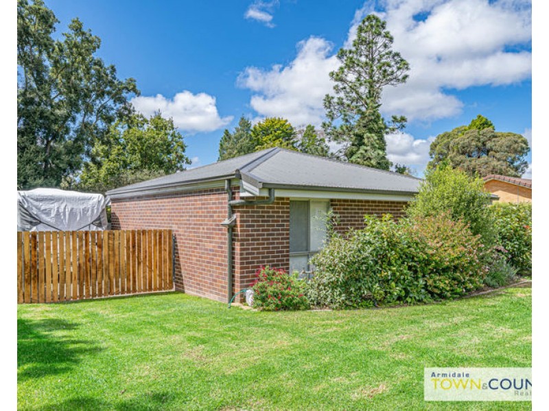 3 Robina Crescent, Armidale NSW 2350