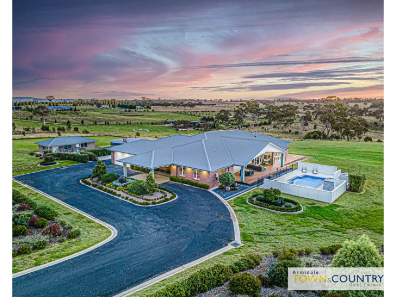 92 Kellys Plains Road, Armidale NSW 2350
