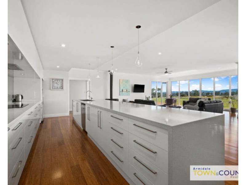 92 Kellys Plains Road, Armidale NSW 2350