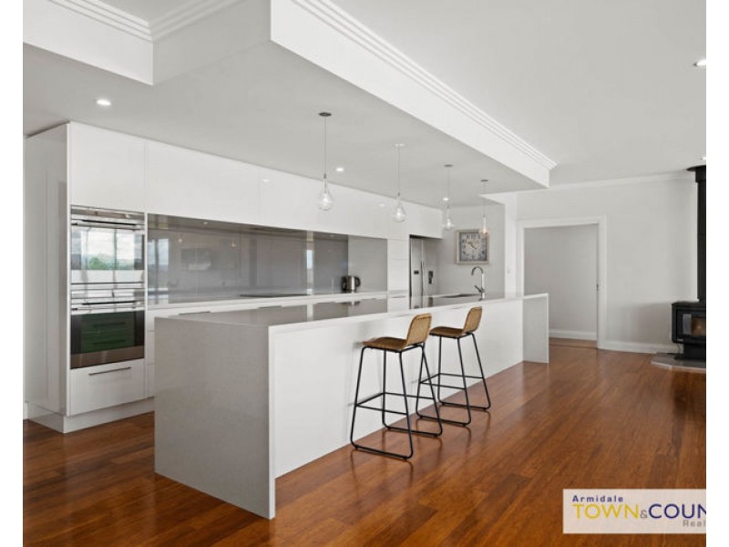 92 Kellys Plains Road, Armidale NSW 2350