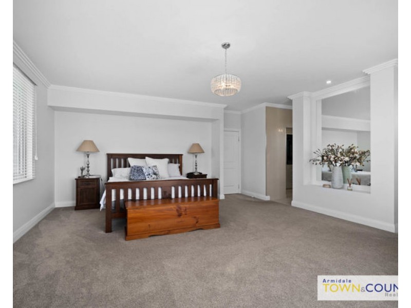 92 Kellys Plains Road, Armidale NSW 2350