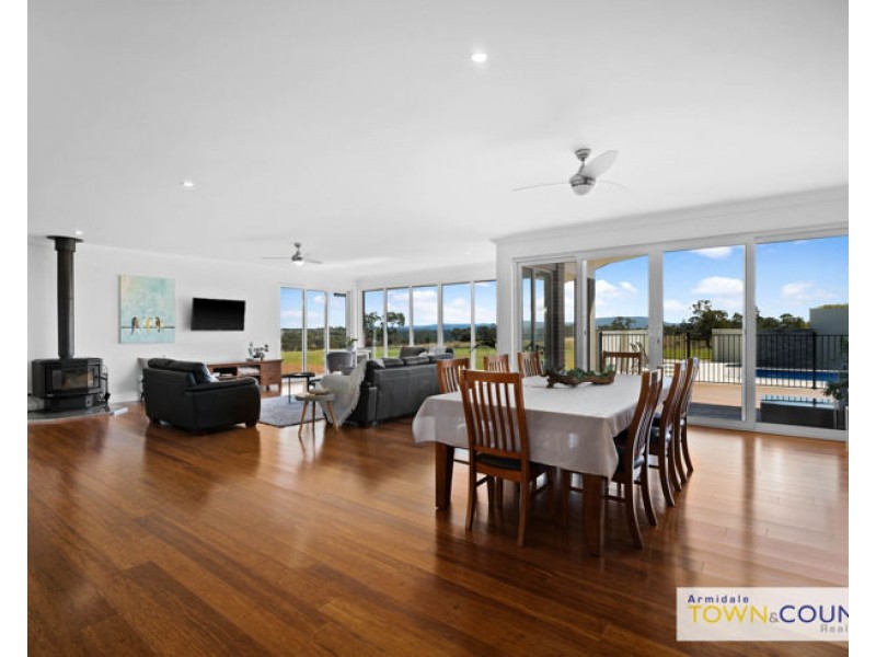 92 Kellys Plains Road, Armidale NSW 2350