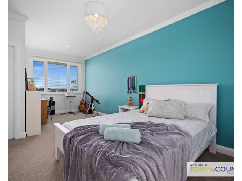 92 Kellys Plains Road, Armidale NSW 2350
