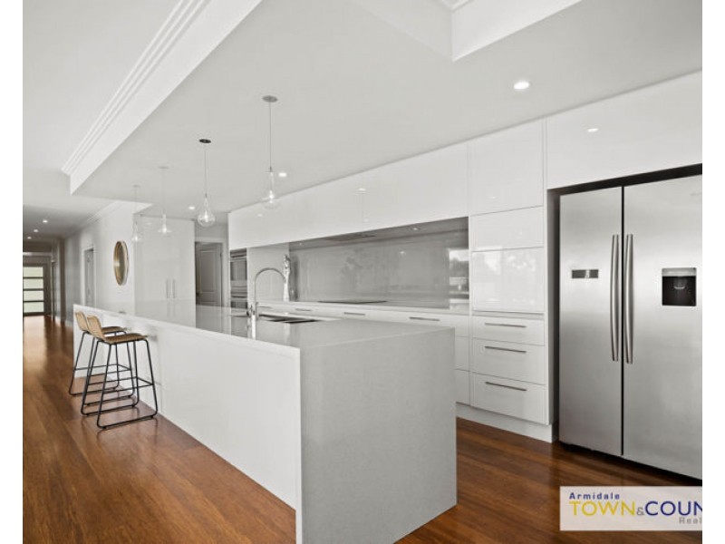 92 Kellys Plains Road, Armidale NSW 2350