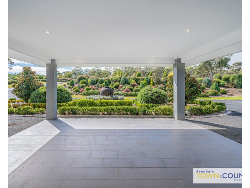 92 Kellys Plains Road, Armidale NSW 2350