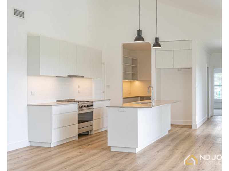 15 Melba Place, Armidale NSW 2350