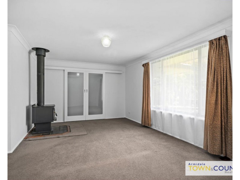 2 Atherton Street, Armidale NSW 2350