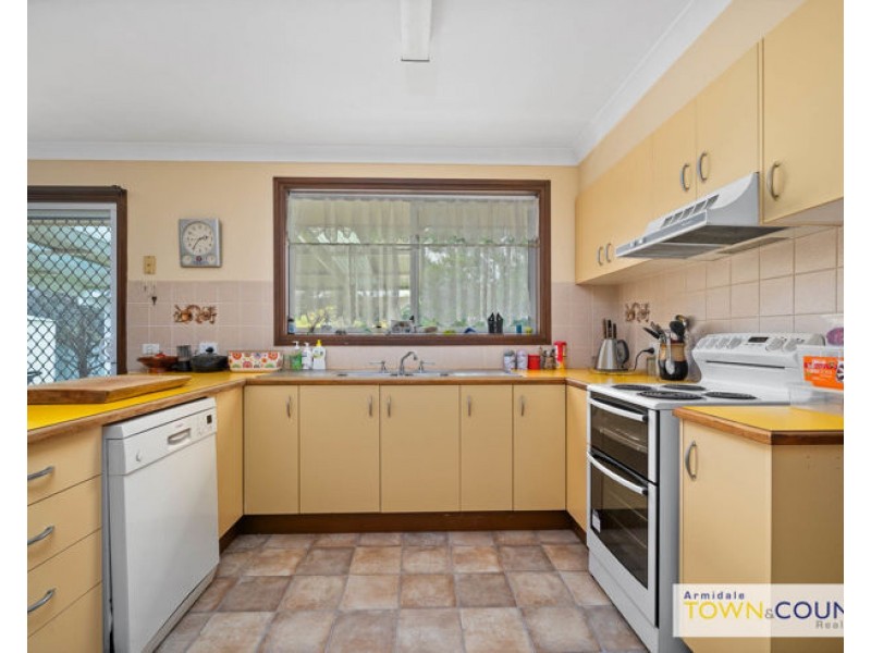 19 Conningdale Crescent, Armidale NSW 2350