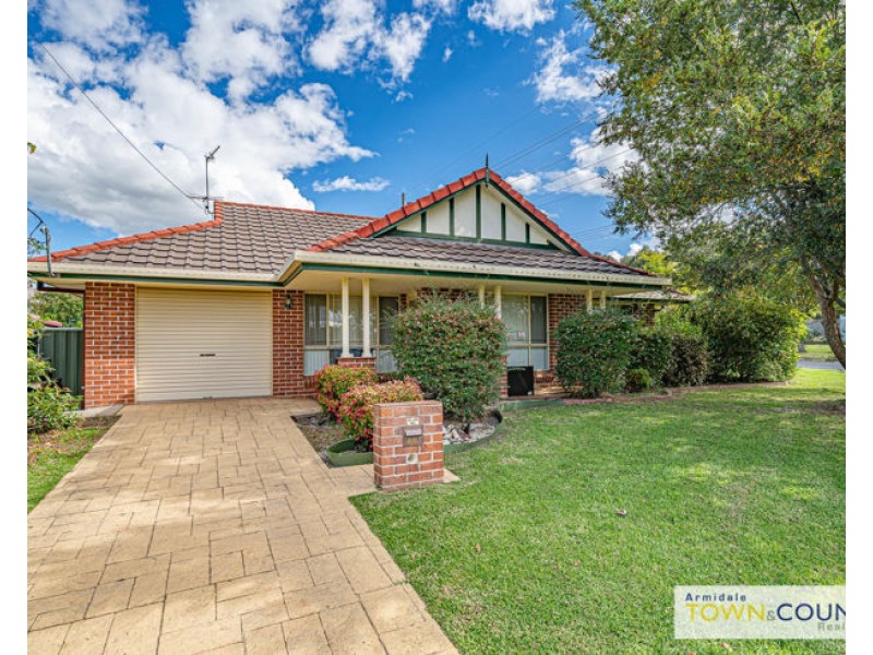 48 Claude Street, Armidale NSW 2350