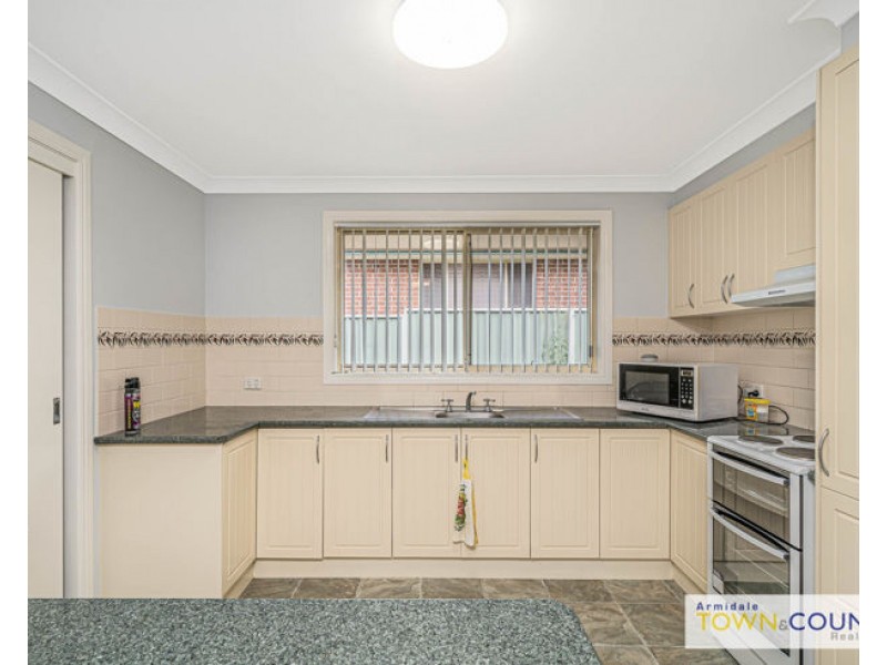 48 Claude Street, Armidale NSW 2350