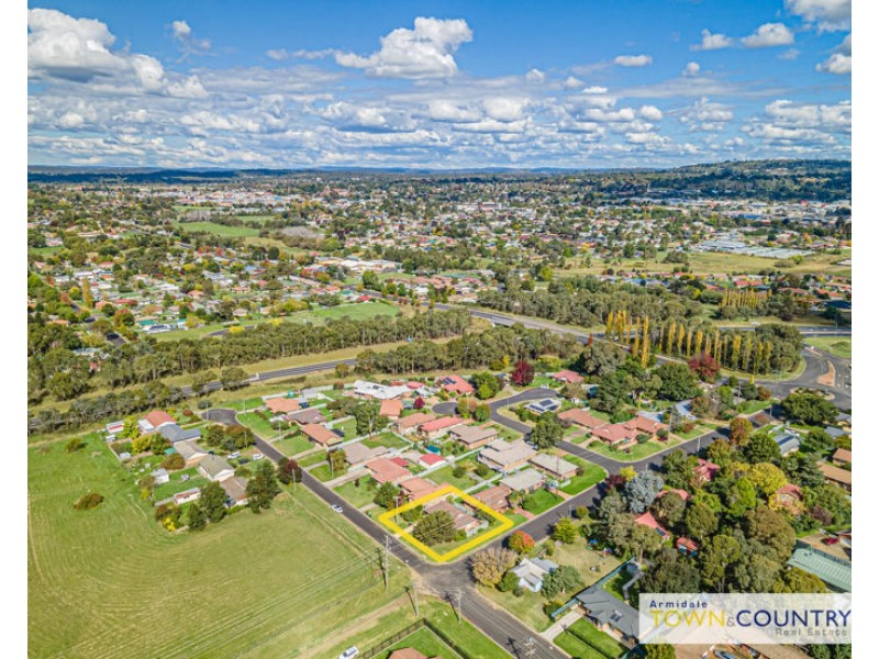 48 Claude Street, Armidale NSW 2350