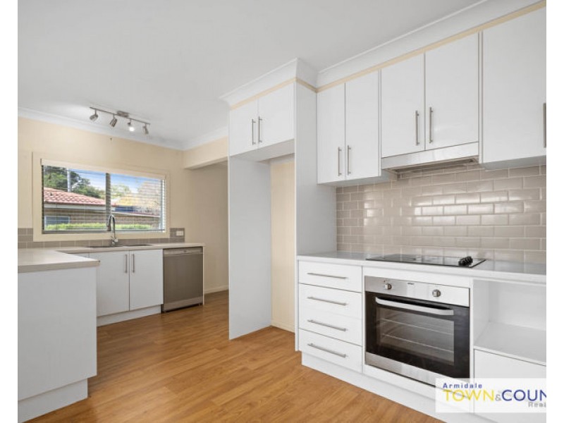 26 Lambs Avenue, Armidale NSW 2350