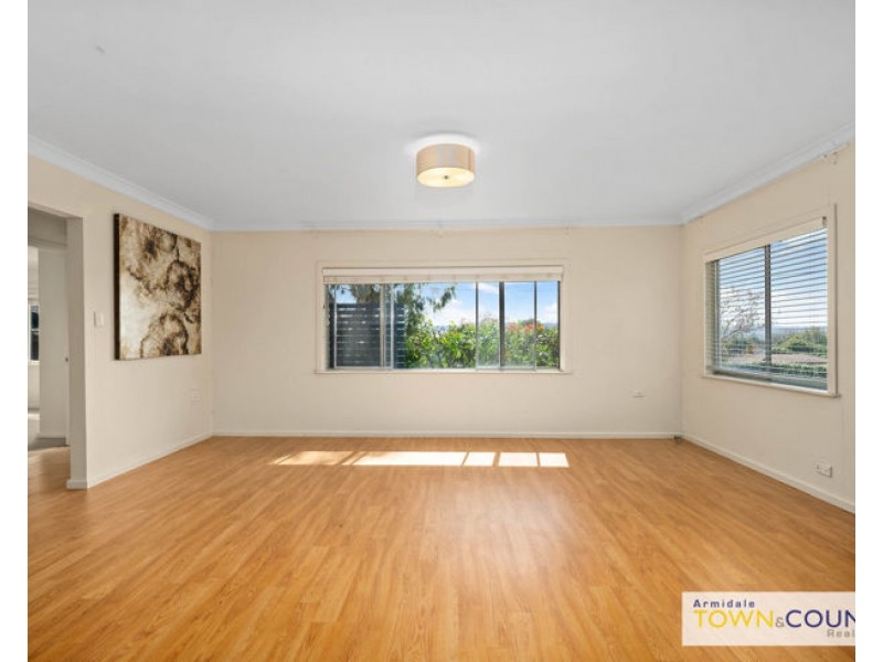 26 Lambs Avenue, Armidale NSW 2350
