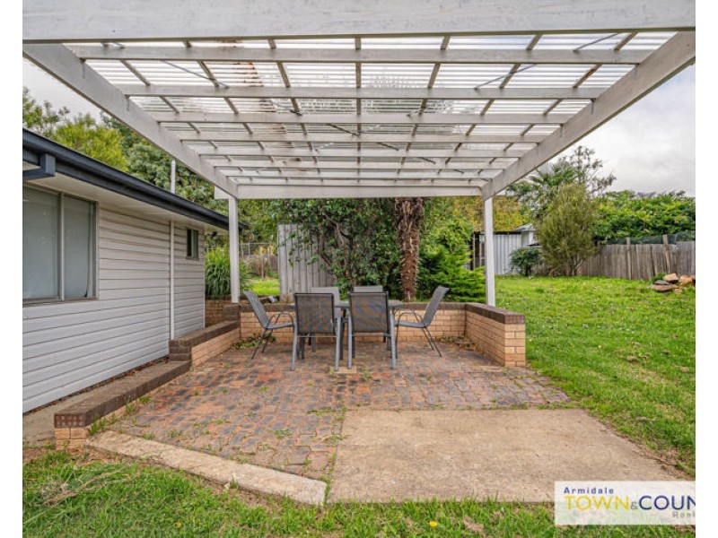 26 Lambs Avenue, Armidale NSW 2350