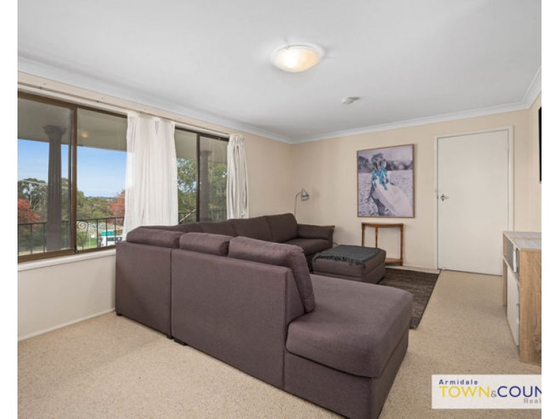 11 Schultz Avenue, Armidale NSW 2350