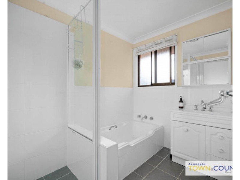 11 Schultz Avenue, Armidale NSW 2350