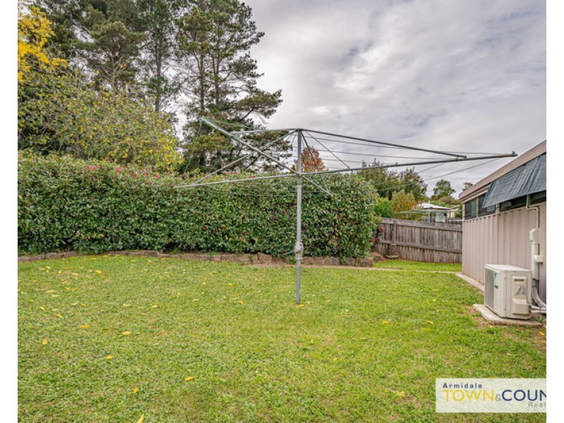 11 Schultz Avenue, Armidale NSW 2350