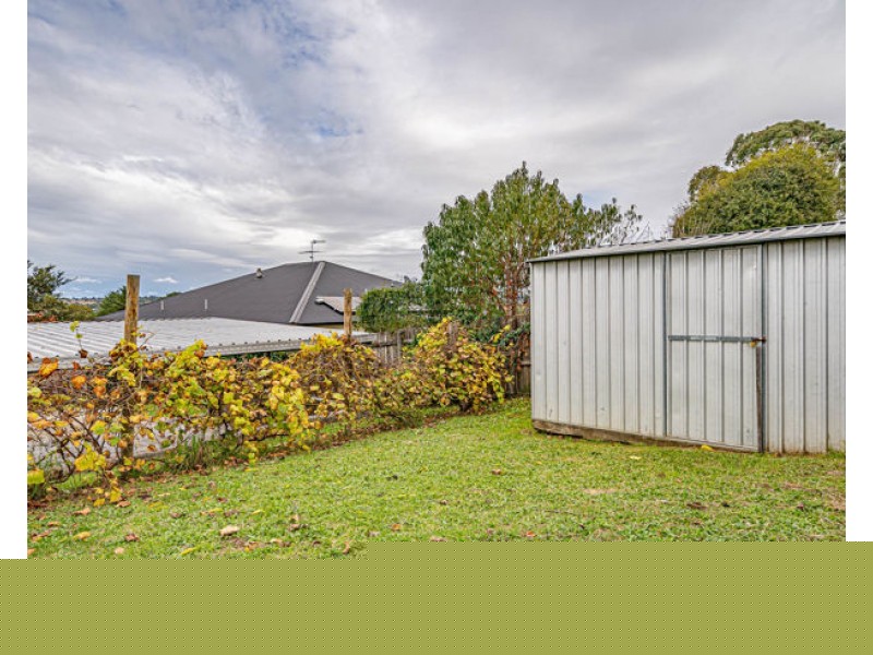11 Schultz Avenue, Armidale NSW 2350