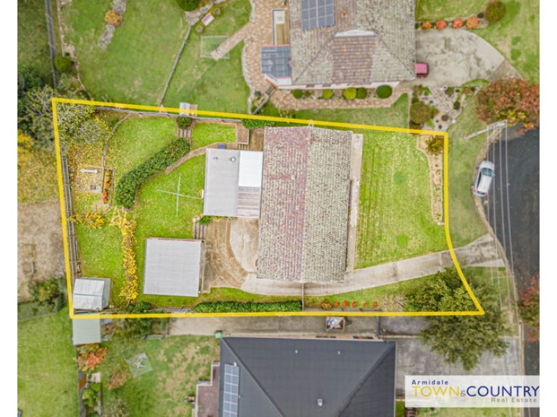 11 Schultz Avenue, Armidale NSW 2350