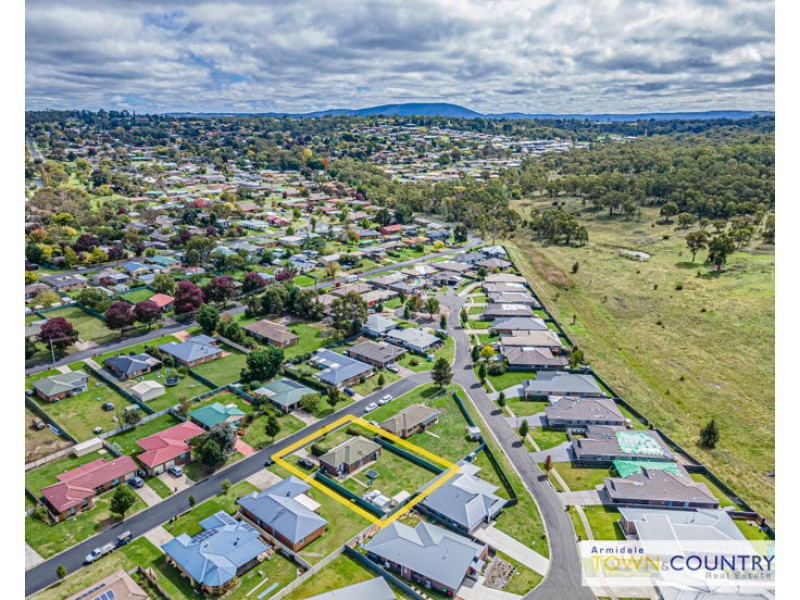 3 aldred avenue, Armidale NSW 2350