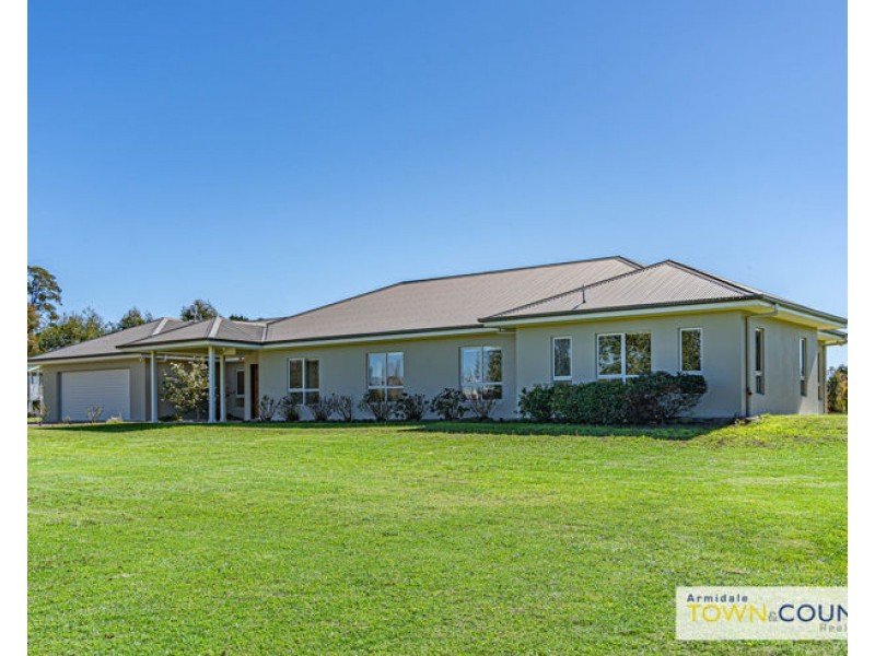 29 Macleay Way, Armidale NSW 2350