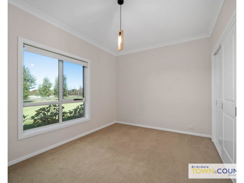 29 Macleay Way, Armidale NSW 2350