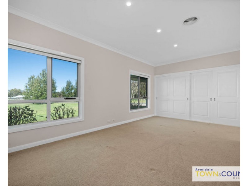 29 Macleay Way, Armidale NSW 2350