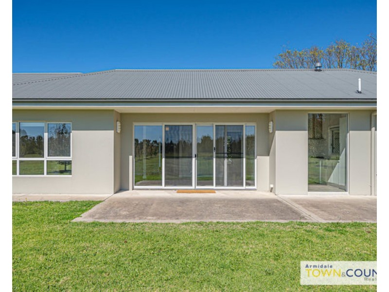 29 Macleay Way, Armidale NSW 2350