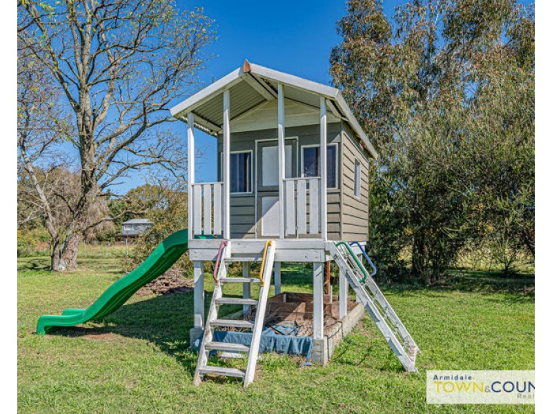 29 Macleay Way, Armidale NSW 2350