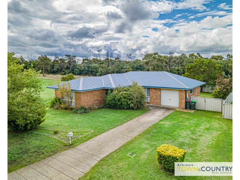 19 Conningdale Crescent, Armidale NSW 2350