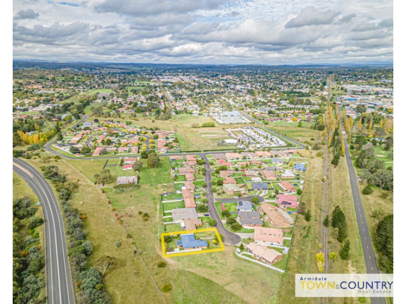 19 Conningdale Crescent, Armidale NSW 2350