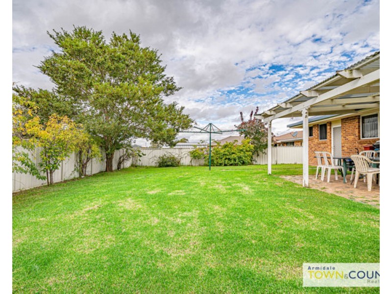 19 Conningdale Crescent, Armidale NSW 2350