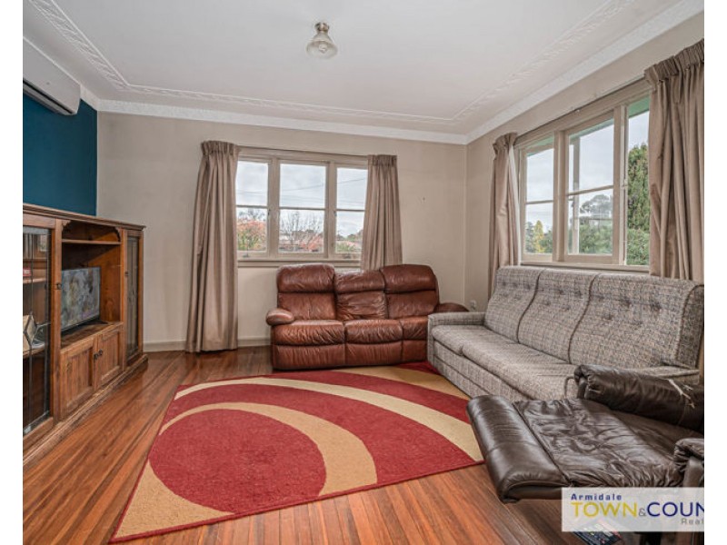 55 Mossman Street, Armidale NSW 2350