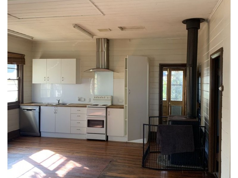 53 Dumaresq Street, Armidale NSW 2350