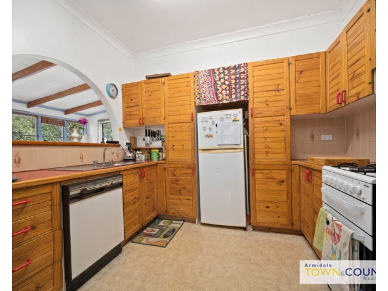 37 Hargrave Street, Armidale NSW 2350