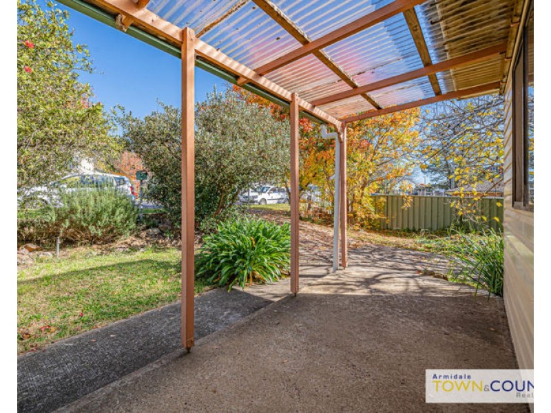 37 Hargrave Street, Armidale NSW 2350