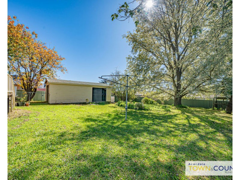 37 Hargrave Street, Armidale NSW 2350