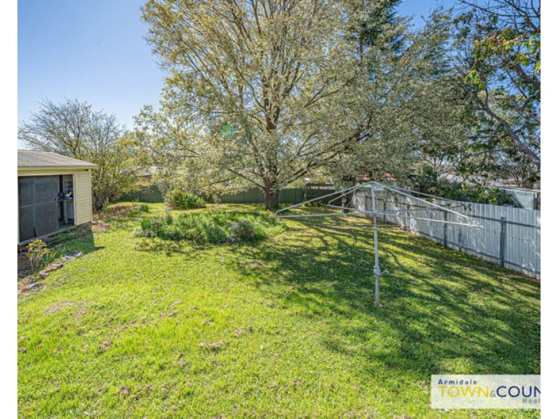 37 Hargrave Street, Armidale NSW 2350