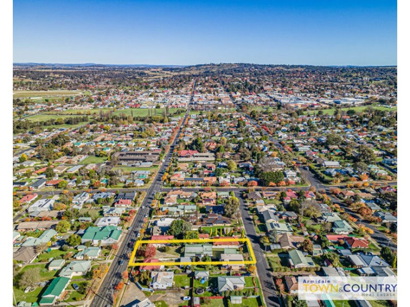 8 Marsh Street, Armidale NSW 2350