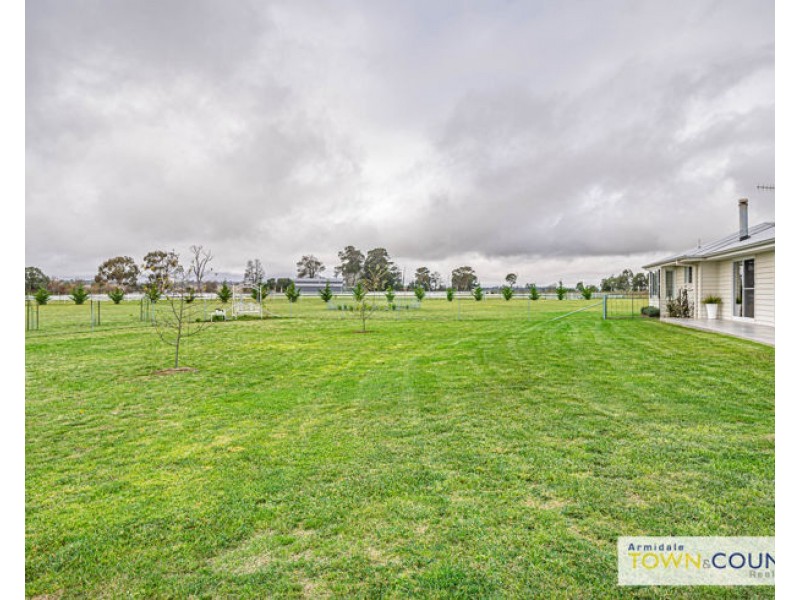 71 Dumaresq Road, Armidale NSW 2350